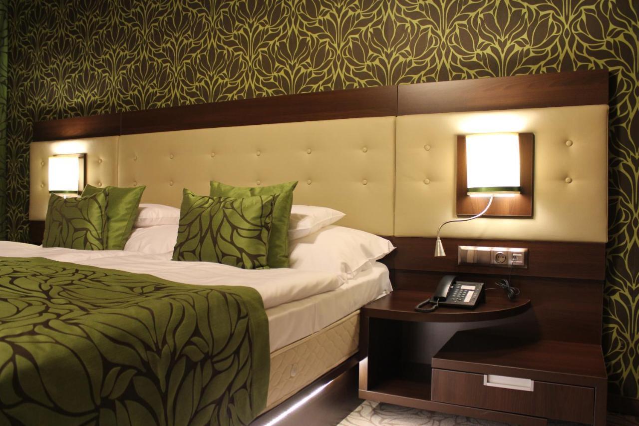 Hotel Wellamarin Zamárdi Extérieur photo