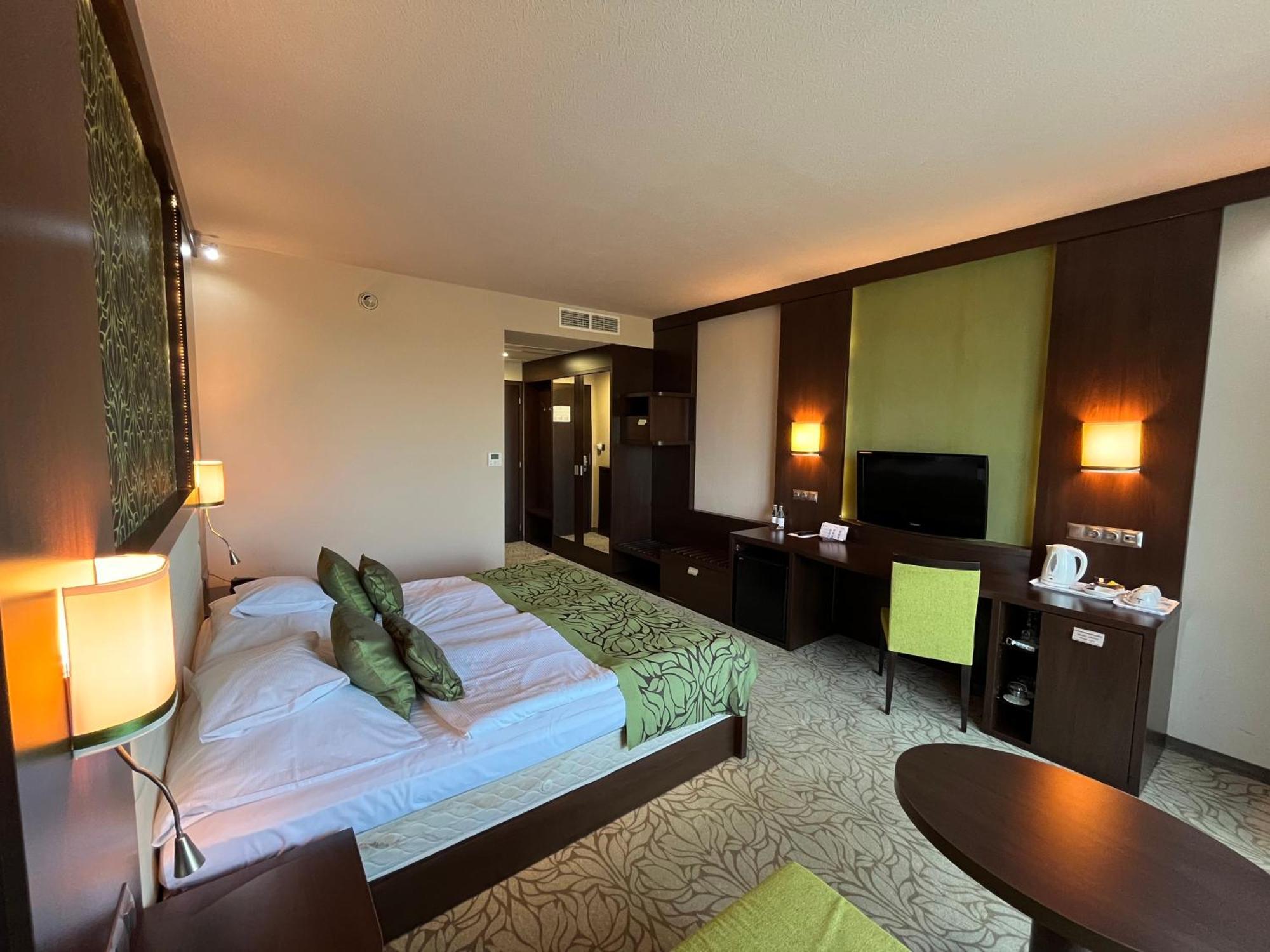 Hotel Wellamarin Zamárdi Chambre photo