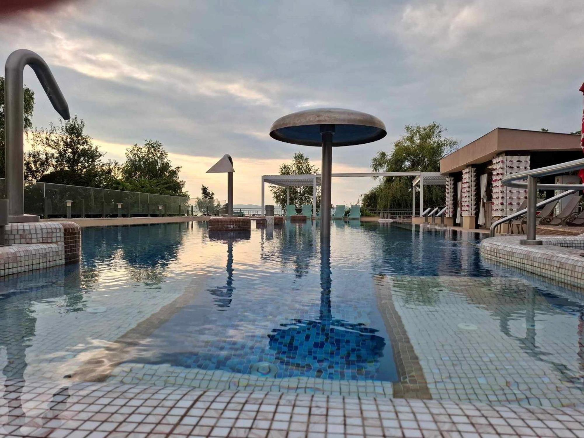 Hotel Wellamarin Zamárdi Extérieur photo