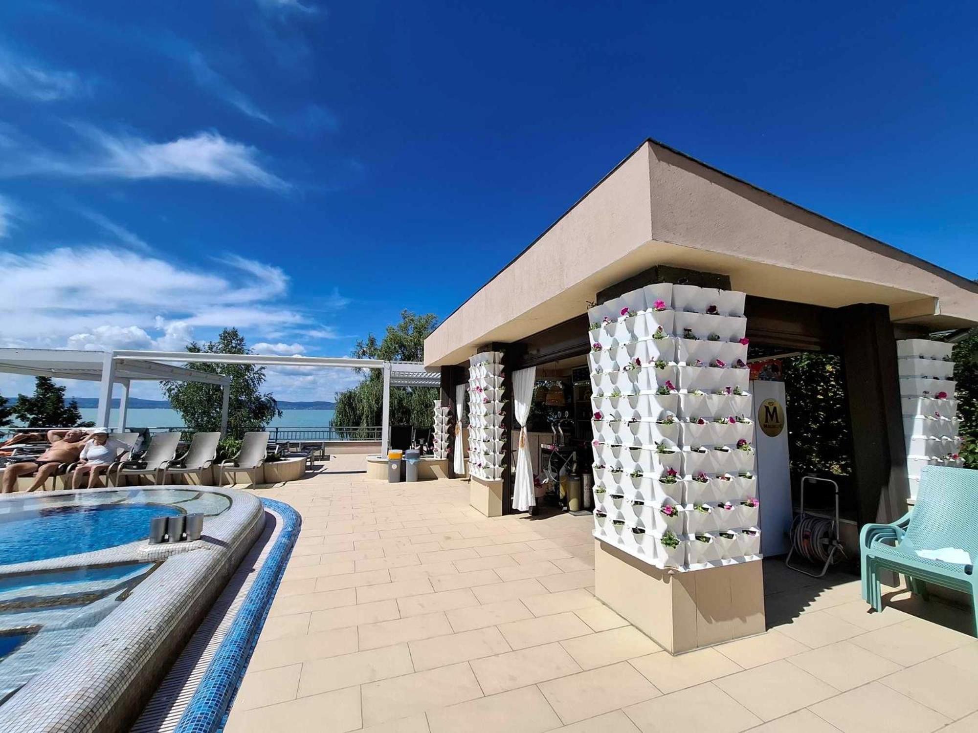 Hotel Wellamarin Zamárdi Extérieur photo
